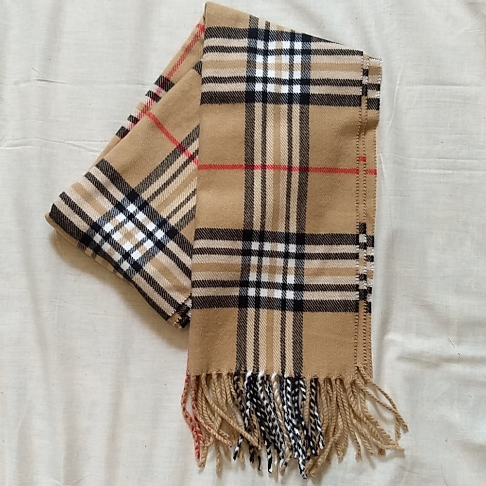 NWOT scarf